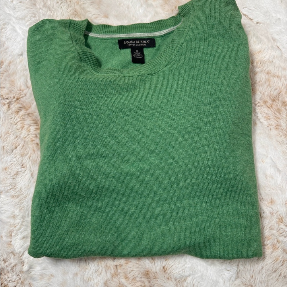❌❌SOLD ON DEPOP❌❌Cozy & soft Banana Republic cotton & cashmere Green Sweater
